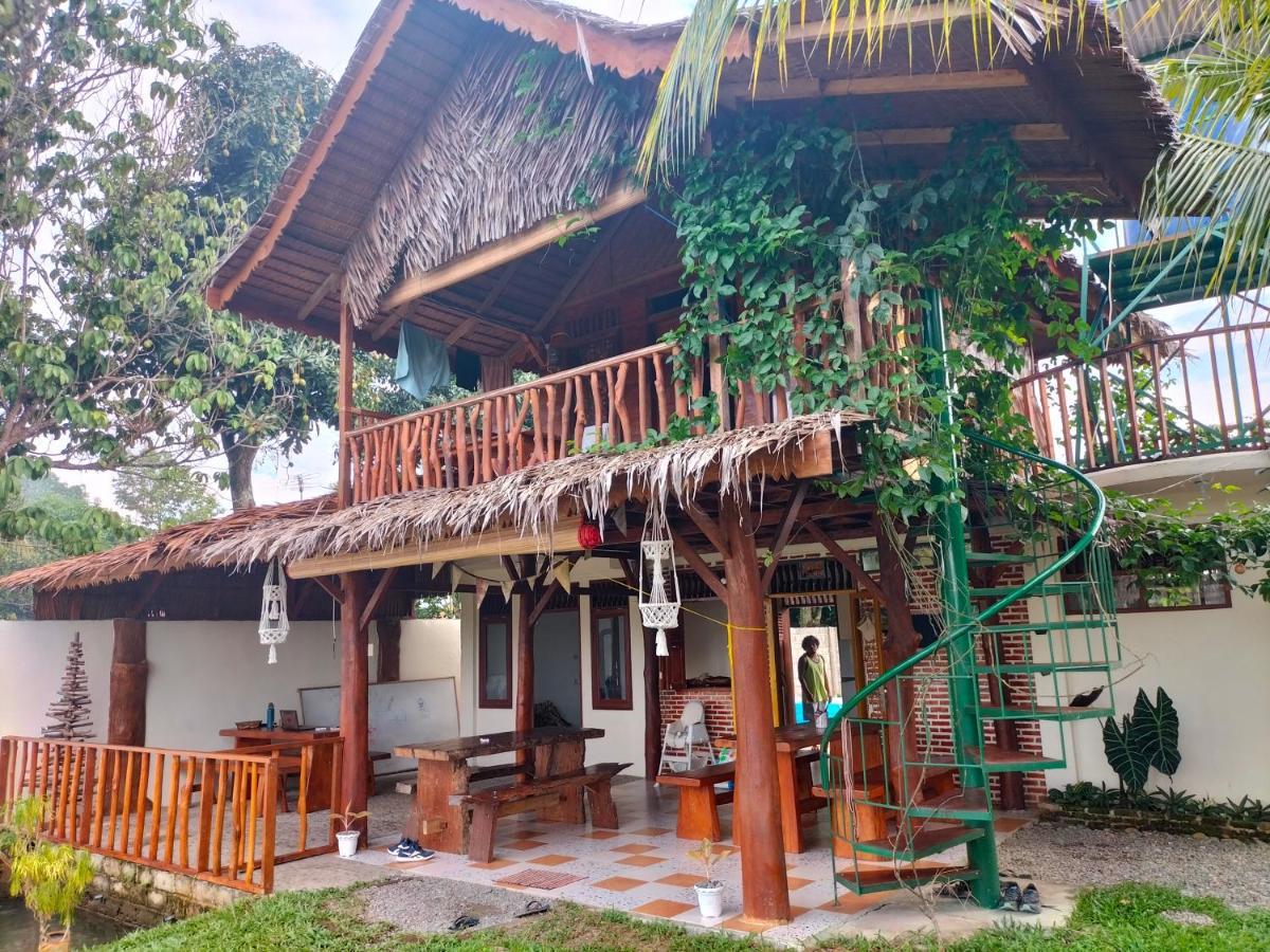 Sumatra Expedition Lodge Bukit Lawang Bagian luar foto