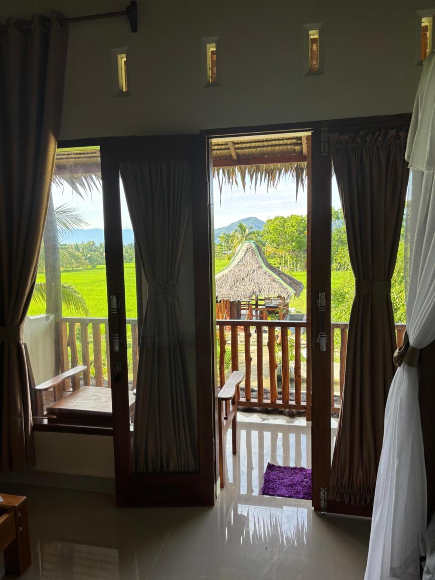 Sumatra Expedition Lodge Bukit Lawang Bagian luar foto